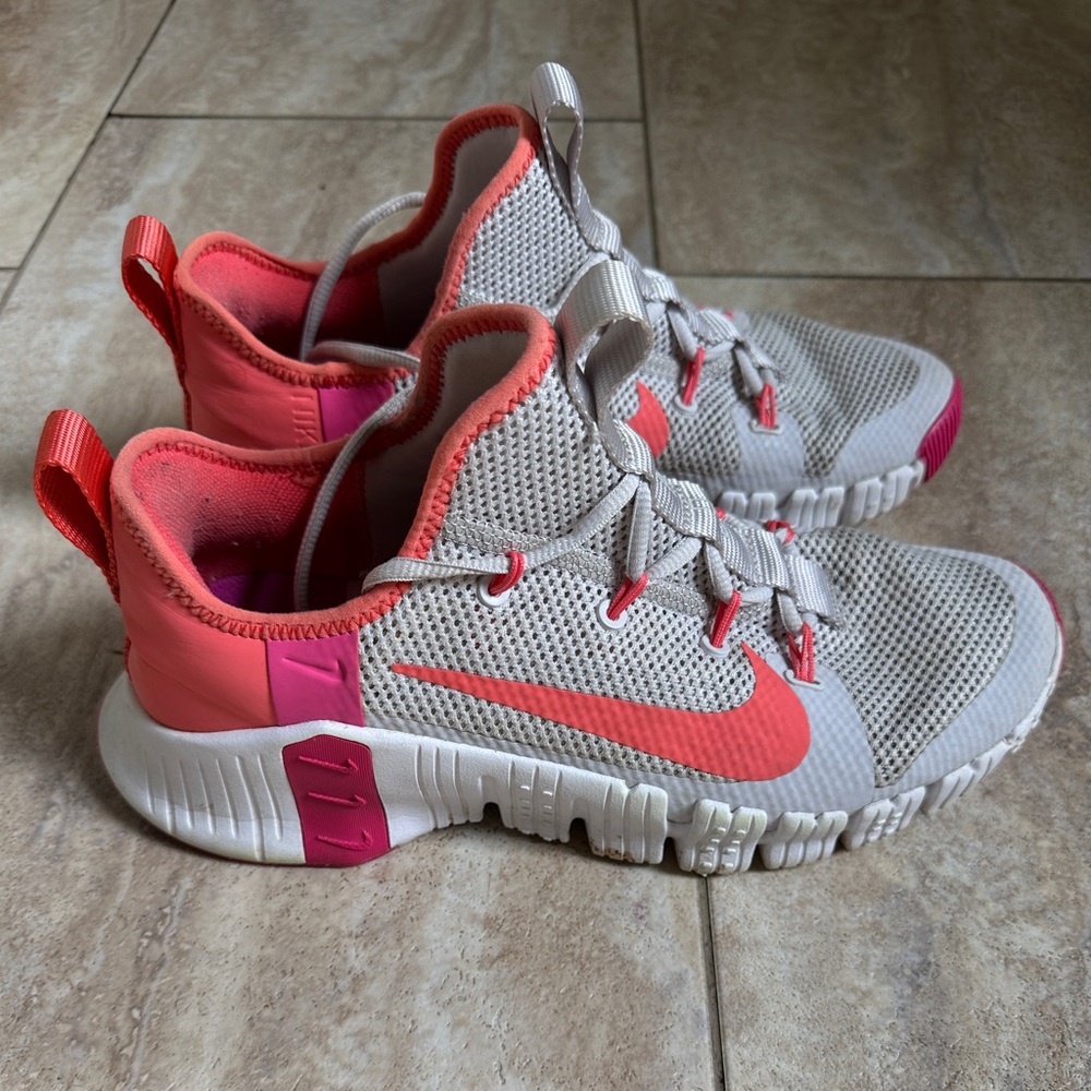 Nike Women's Sneakers - Coral and White